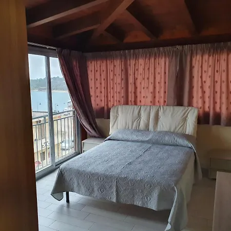 Dom wakacyjny Attico Vista Mare - Le Castella *